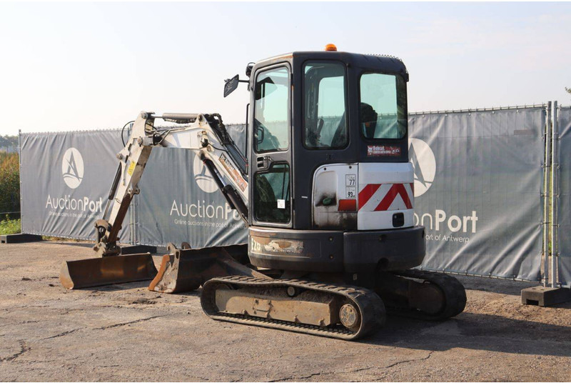 Bobcat E26 - 履带式挖掘机:图4 Bobcat E26 - 履带式挖掘机:图4