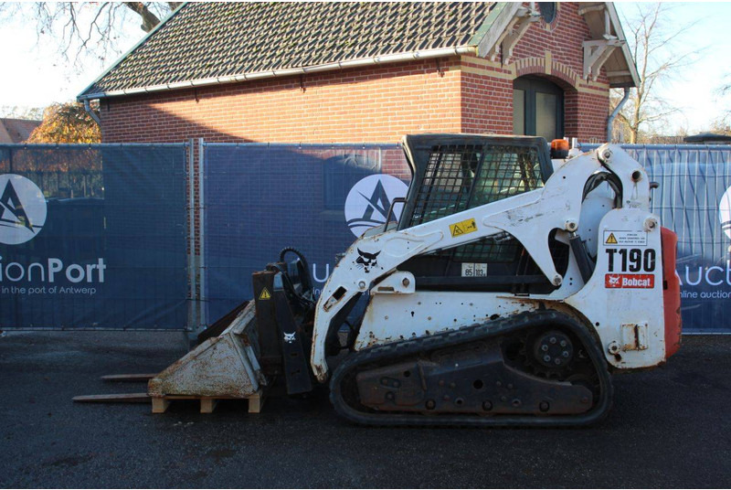 Bobcat T190 - 履带式装载机:图2 Bobcat T190 - 履带式装载机:图2