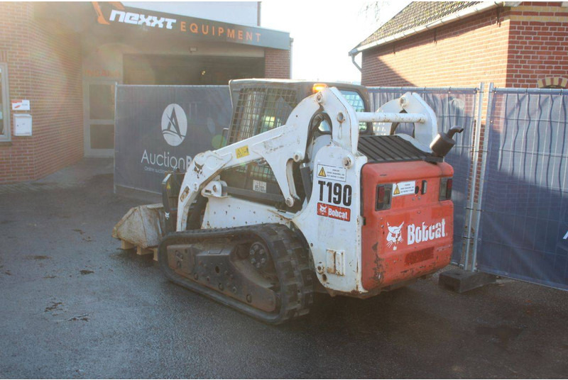 Bobcat T190 - 履带式装载机:图3 Bobcat T190 - 履带式装载机:图3