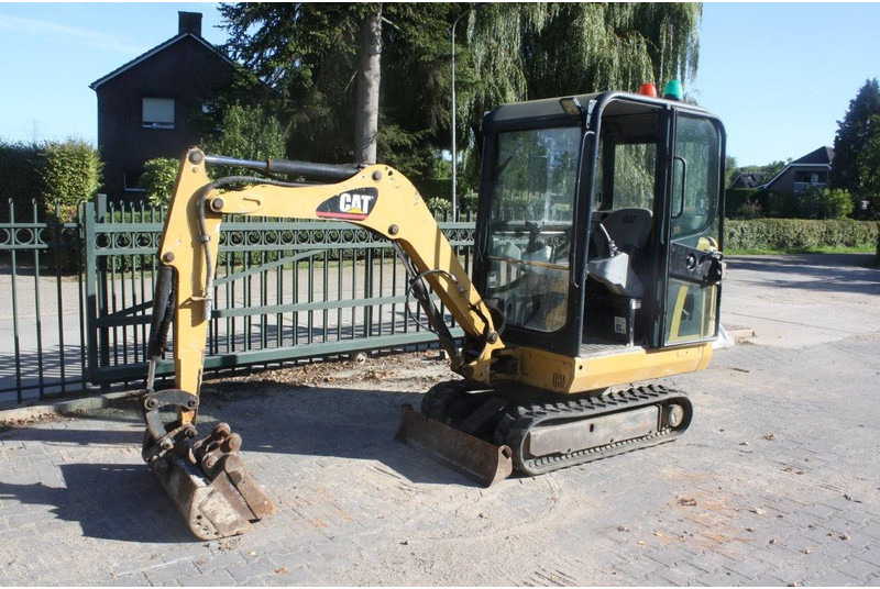 Caterpillar 301.6C - 小型挖掘机:图2 Caterpillar 301.6C - 小型挖掘机:图2
