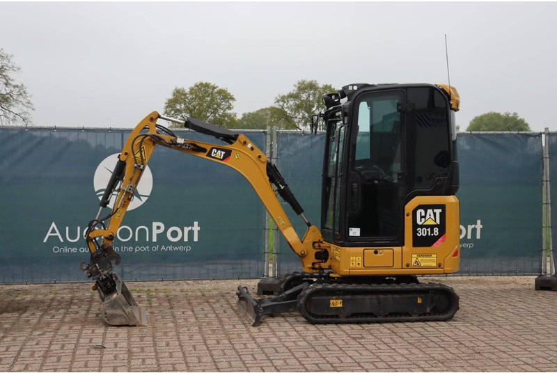Caterpillar 301.8 - 小型挖掘机:图1 Caterpillar 301.8 - 小型挖掘机:图1