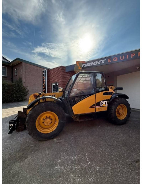 Caterpillar TH330B - 伸缩臂叉装车:图3 Caterpillar TH330B - 伸缩臂叉装车:图3