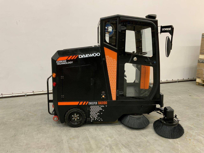Daewoo DAS100 - 道路清扫机:图3 Daewoo DAS100 - 道路清扫机:图3