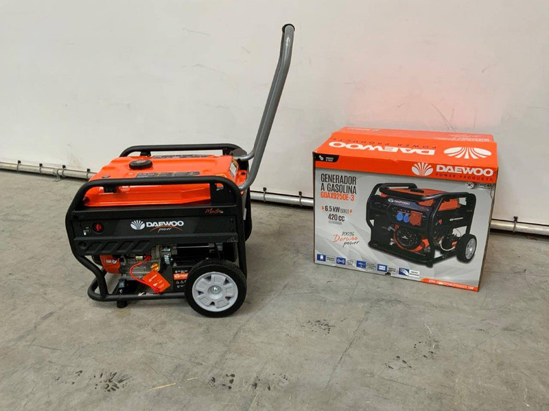 Daewoo GDAX9250E-3 - 发电机组:图2 Daewoo GDAX9250E-3 - 发电机组:图2
