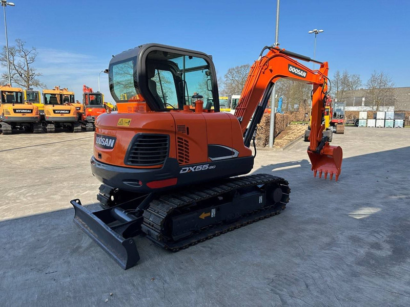 Doosan DX55-9C - 履带式挖掘机:图4 Doosan DX55-9C - 履带式挖掘机:图4