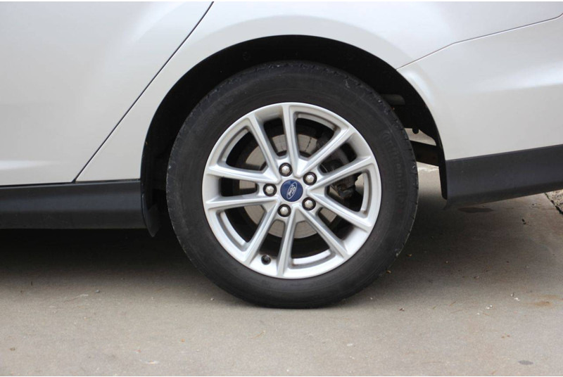 轿车 Ford Focus：图15