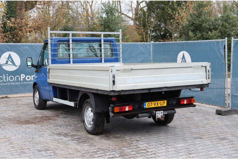 Ford Transit 330M CCF Transit T330 - 无侧窗厢式货车:图4 Ford Transit 330M CCF Transit T330 - 无侧窗厢式货车:图4