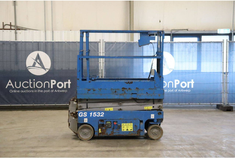 Genie GS-1532 - 剪式升降机:图2 Genie GS-1532 - 剪式升降机:图2