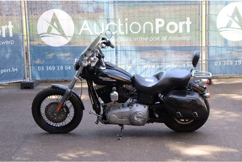 Harley-Davidson Dyna Street Bob - 摩托车:图2 Harley-Davidson Dyna Street Bob - 摩托车:图2