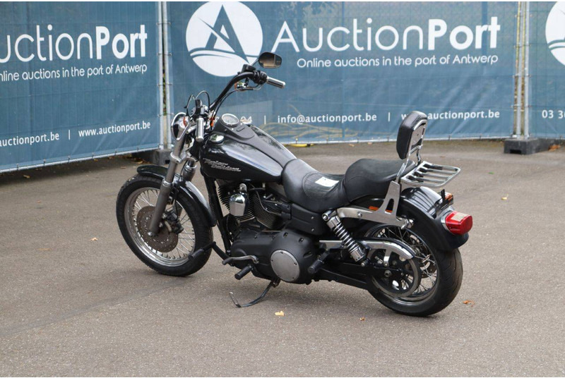 Harley-Davidson Dyna Street Bob - 摩托车:图3 Harley-Davidson Dyna Street Bob - 摩托车:图3