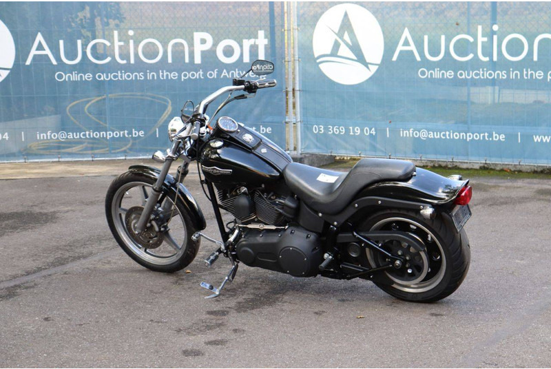 Harley-Davidson Softail Night Train - 摩托车:图3 Harley-Davidson Softail Night Train - 摩托车:图3