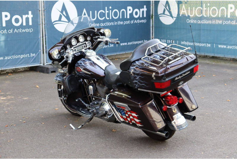 Harley-Davidson Ultra Classic CVO - 摩托车:图4 Harley-Davidson Ultra Classic CVO - 摩托车:图4