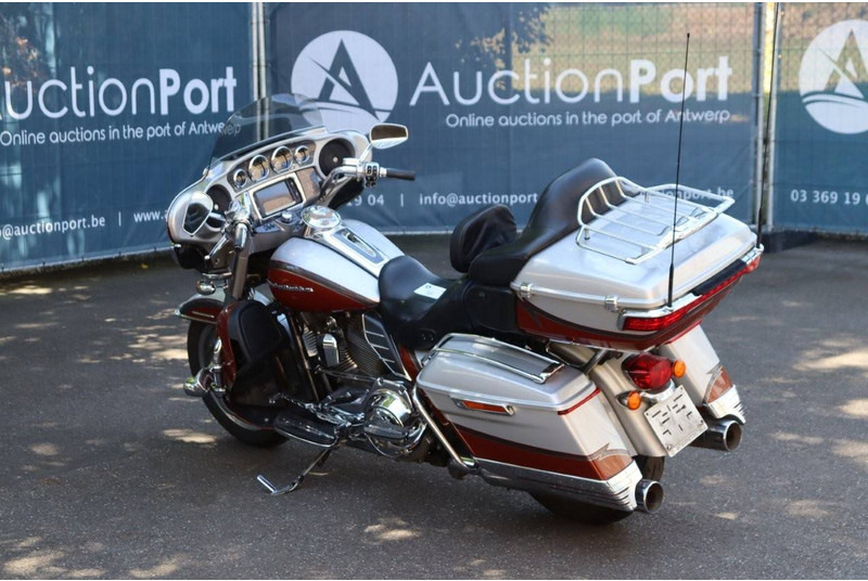 Harley-Davidson Ultra Classic CVO - 摩托车:图4 Harley-Davidson Ultra Classic CVO - 摩托车:图4