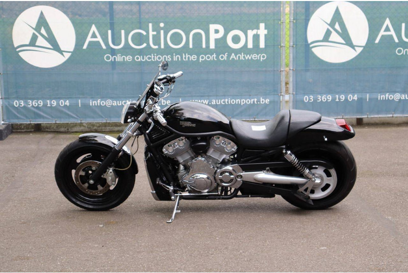 Harley-Davidson V-Rod VRSC - 摩托车:图2 Harley-Davidson V-Rod VRSC - 摩托车:图2