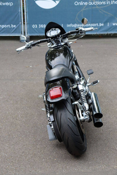 Harley-Davidson V-Rod VRSC - 摩托车:图5 Harley-Davidson V-Rod VRSC - 摩托车:图5