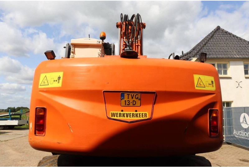 Hitachi ZX140W-3 - 轮式挖掘机:图5 Hitachi ZX140W-3 - 轮式挖掘机:图5