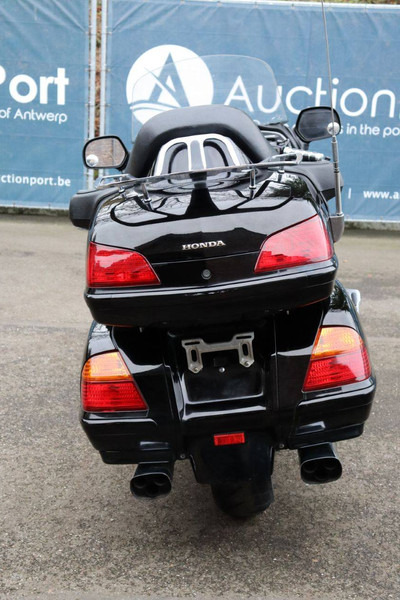 Honda GL1800 - 摩托车:图5 Honda GL1800 - 摩托车:图5