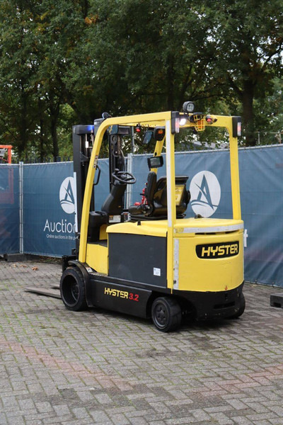 Hyster E3.2XN - 电动叉车:图4 Hyster E3.2XN - 电动叉车:图4