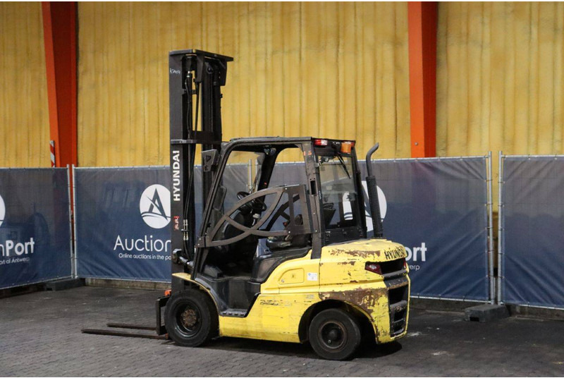 Hyundai 25D-9 - 柴油叉车:图3 Hyundai 25D-9 - 柴油叉车:图3