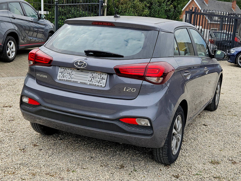 Hyundai i20 1.2 - 轿车:图4 Hyundai i20 1.2 - 轿车:图4