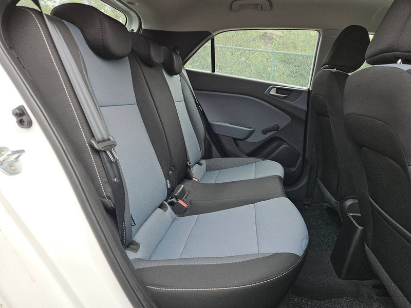 Hyundai i20 1.2 - 轿车:图5 Hyundai i20 1.2 - 轿车:图5