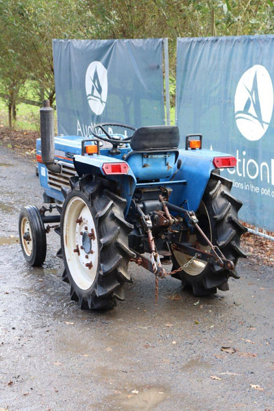 Iseki TU1900 - 拖拉机:图4 Iseki TU1900 - 拖拉机:图4