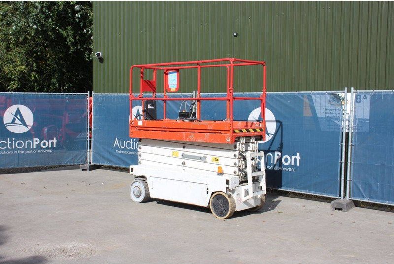 Iteco IT10090 - 剪式升降机:图3 Iteco IT10090 - 剪式升降机:图3