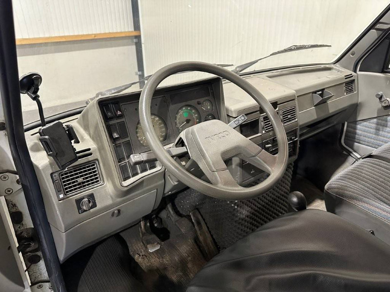 Iveco 49-12/35 - 马匹运输车:图5 Iveco 49-12/35 - 马匹运输车:图5