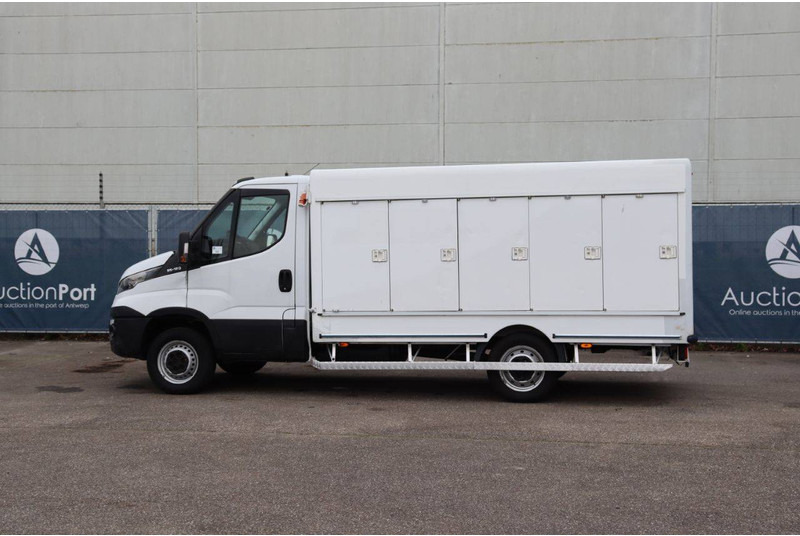 Iveco Daily 35S12 - 厢式货车:图1 Iveco Daily 35S12 - 厢式货车:图1