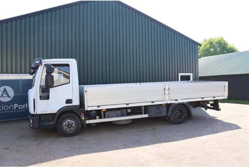 Iveco ML80E18/P - 栏板式/ 平板卡车:图1 Iveco ML80E18/P - 栏板式/ 平板卡车:图1