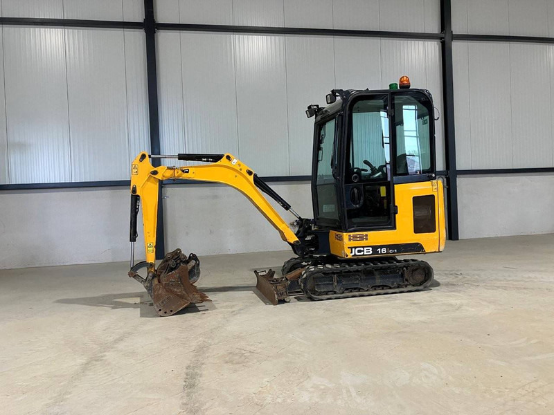 JCB 16C-1 T3 - 小型挖掘机:图1 JCB 16C-1 T3 - 小型挖掘机:图1