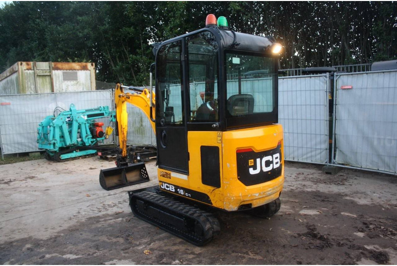 JCB 16C-1T3 - 小型挖掘机:图3 JCB 16C-1T3 - 小型挖掘机:图3