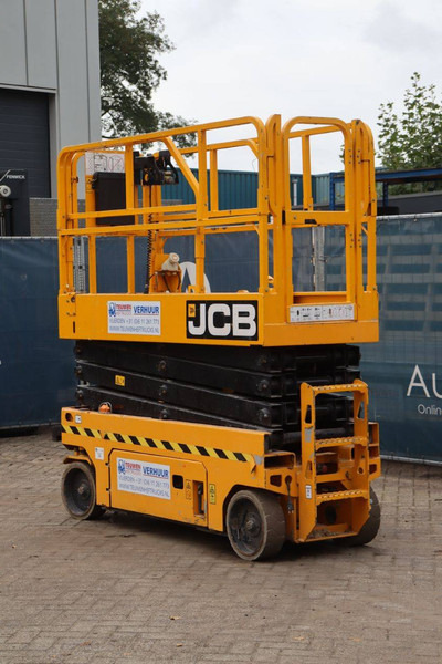 JCB S2632E - 剪式升降机:图4 JCB S2632E - 剪式升降机:图4
