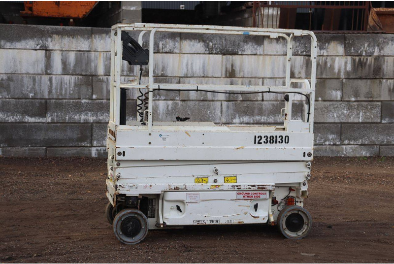 JLG 1930 ES - 剪式升降机:图1 JLG 1930 ES - 剪式升降机:图1