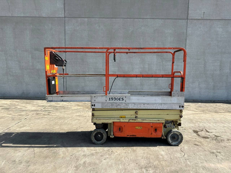 剪式升降机 JLG 1930ES：图8