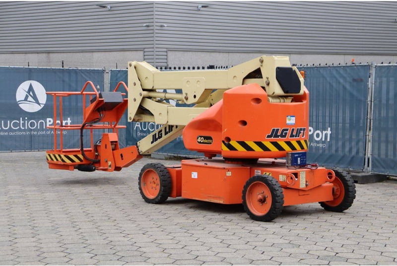 JLG N40 - 铰接臂:图4 JLG N40 - 铰接臂:图4