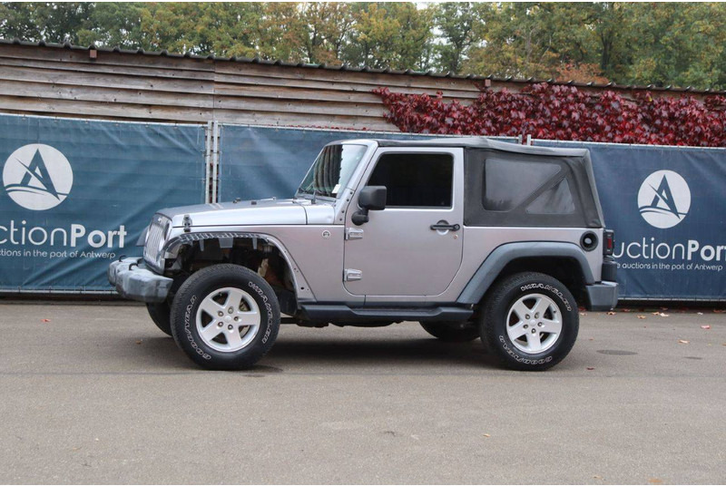 Jeep Wrangler Sport - 越野车:图1 Jeep Wrangler Sport - 越野车:图1