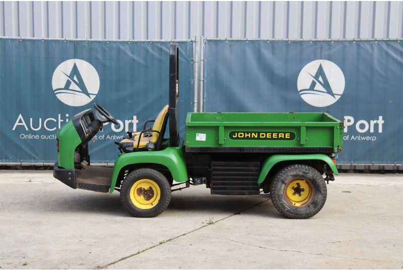 John Deere 2030A - 高尔夫球车:图2 John Deere 2030A - 高尔夫球车:图2