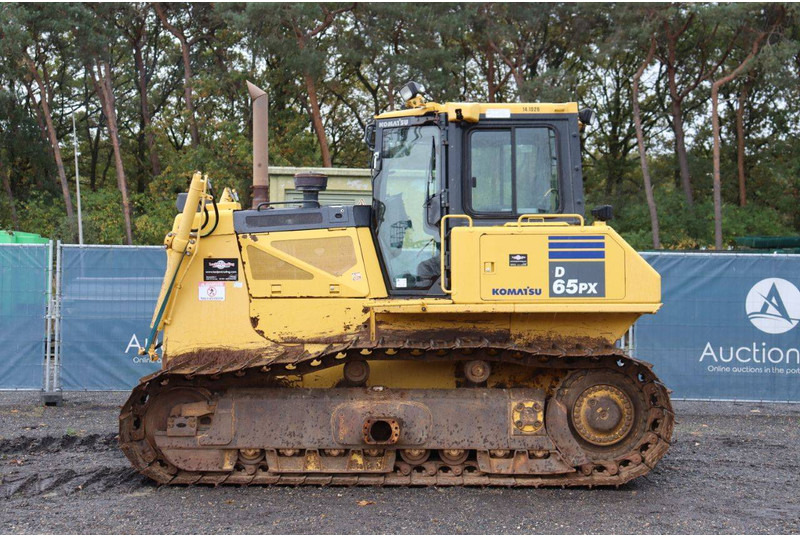Komatsu D65PX-17 - 推土机:图2 Komatsu D65PX-17 - 推土机:图2
