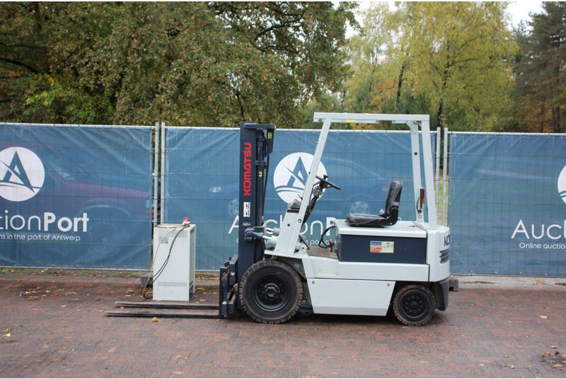 Komatsu FB20-3 - 电动叉车:图2 Komatsu FB20-3 - 电动叉车:图2