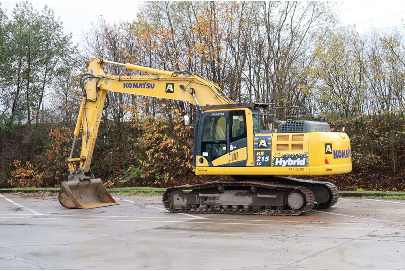 Komatsu HB215LC-3 - 履带式挖掘机:图3 Komatsu HB215LC-3 - 履带式挖掘机:图3