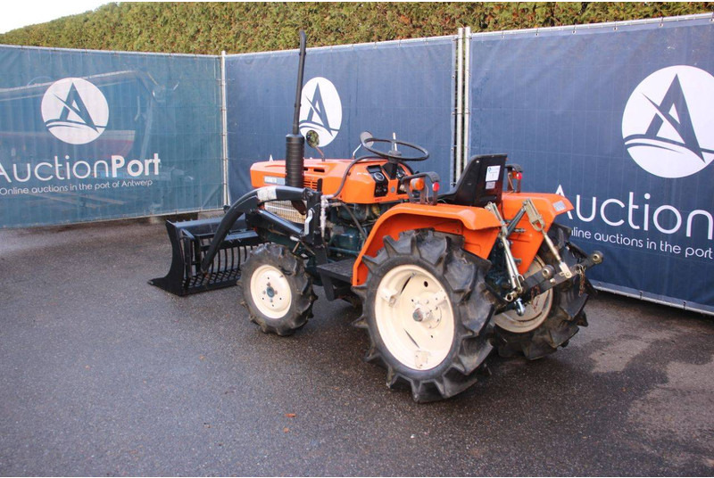 Kubota B1500DT - 拖拉机:图3 Kubota B1500DT - 拖拉机:图3