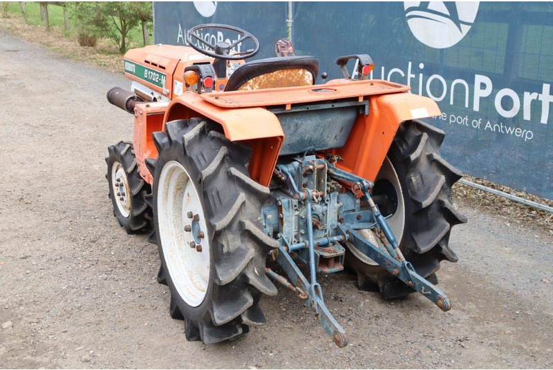 Kubota B1702-M - 拖拉机:图4 Kubota B1702-M - 拖拉机:图4