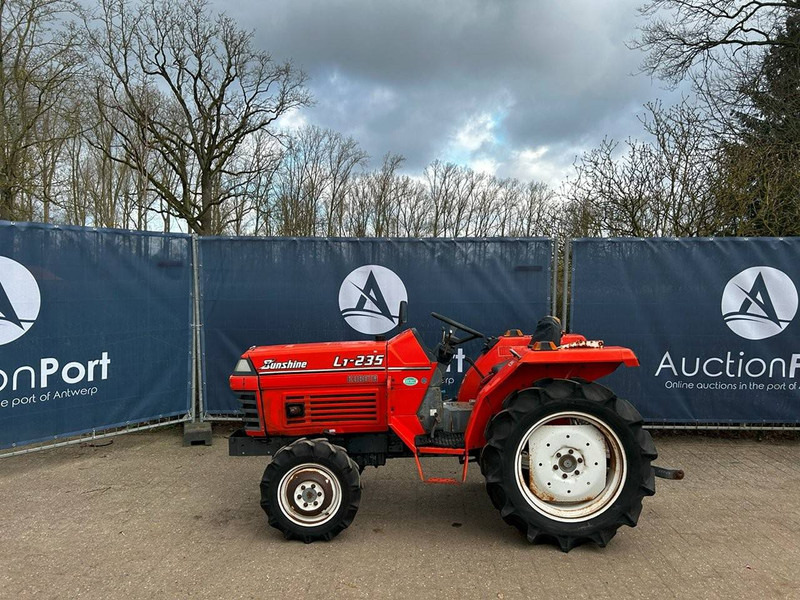 Kubota L1-235 P.S. - 拖拉机:图1 Kubota L1-235 P.S. - 拖拉机:图1