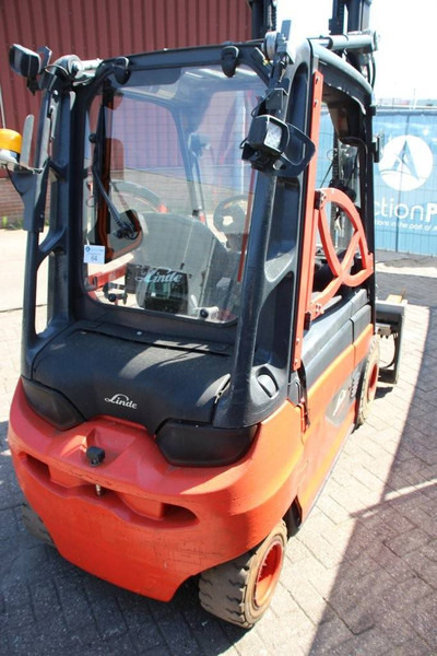 Linde E30 - 电动叉车:图5 Linde E30 - 电动叉车:图5