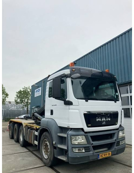 吊钩升降车 MAN TGS 35.440 8X4-4 BL：图17
