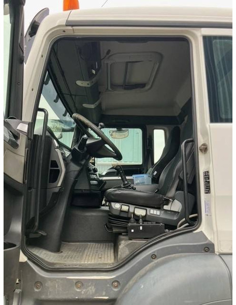 吊钩升降车 MAN TGS 35.440 8X4-4 BL：图11