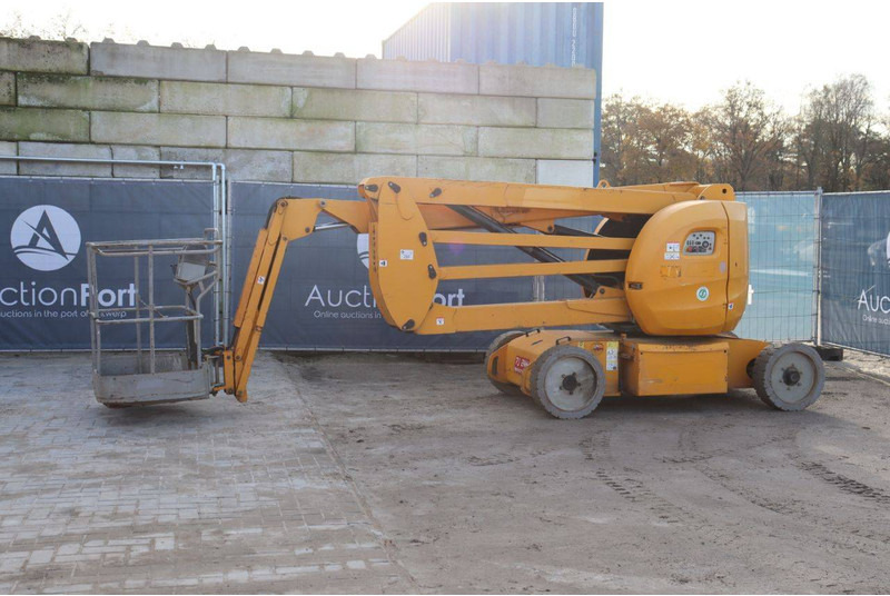 Manitou 150 AETJ COMPACT - 铰接臂:图1 Manitou 150 AETJ COMPACT - 铰接臂:图1