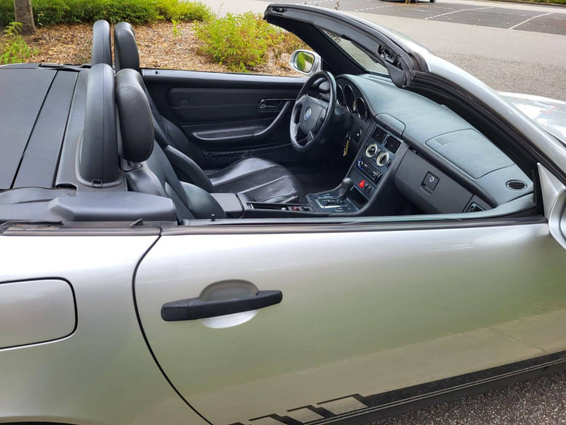 Mercedes-Benz SLK SLK200 Automatic - 汽车:图5 Mercedes-Benz SLK SLK200 Automatic - 汽车:图5