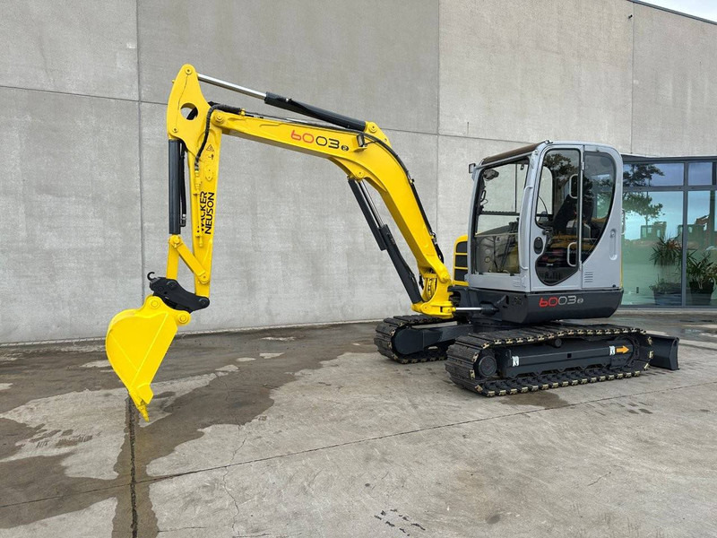 Neuson 6003 - 履带式挖掘机:图1 Neuson 6003 - 履带式挖掘机:图1